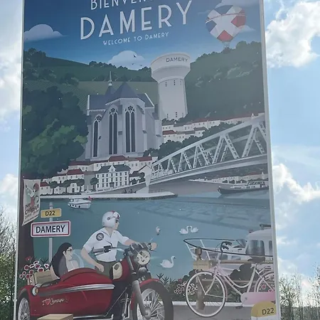 De La Tour בית נופש Damery (Marne)